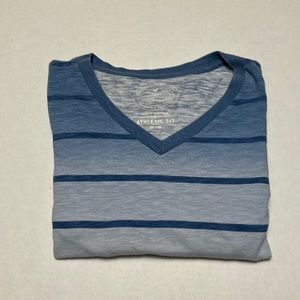 AE Mens V neck tee